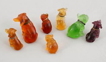 FIGURER, 7 st, glas, sekelskiftet 1900.