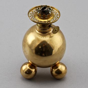 FOTOGENLAMPA, mässing, Gusums bruk, 1900-tal.