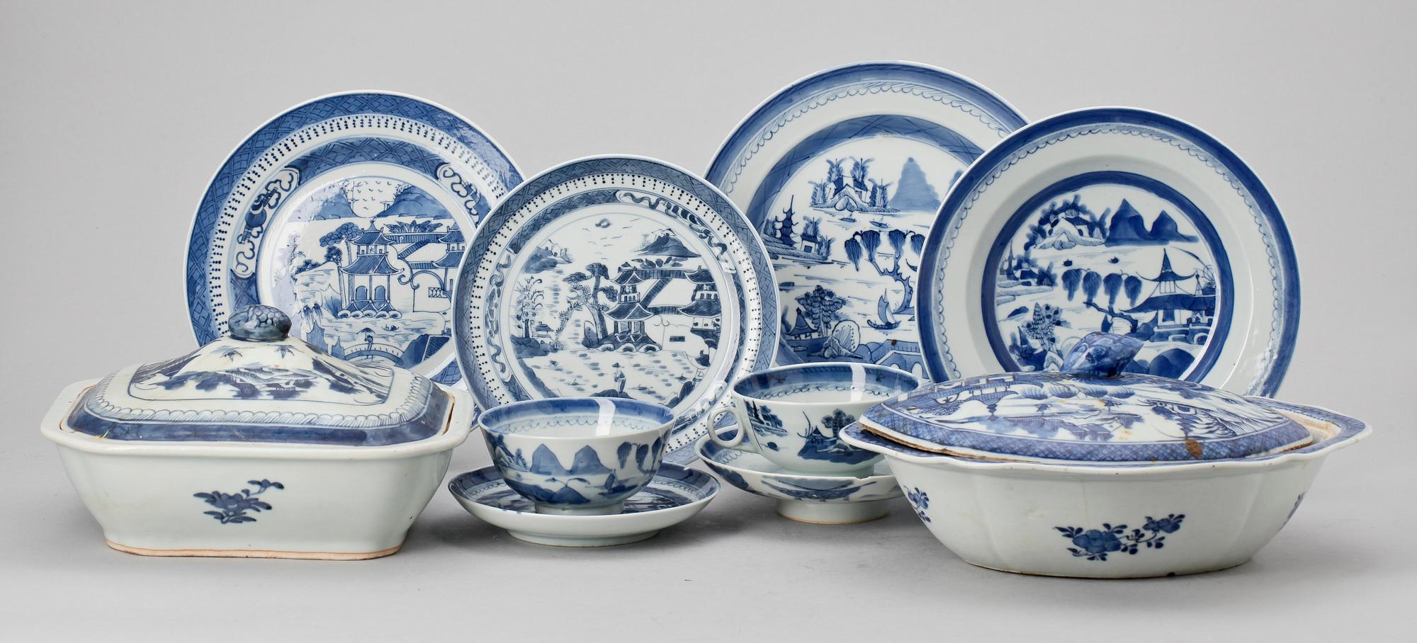 SERVIS, 87 delar, kompaniporslin, Jiaqing 1796-1820.