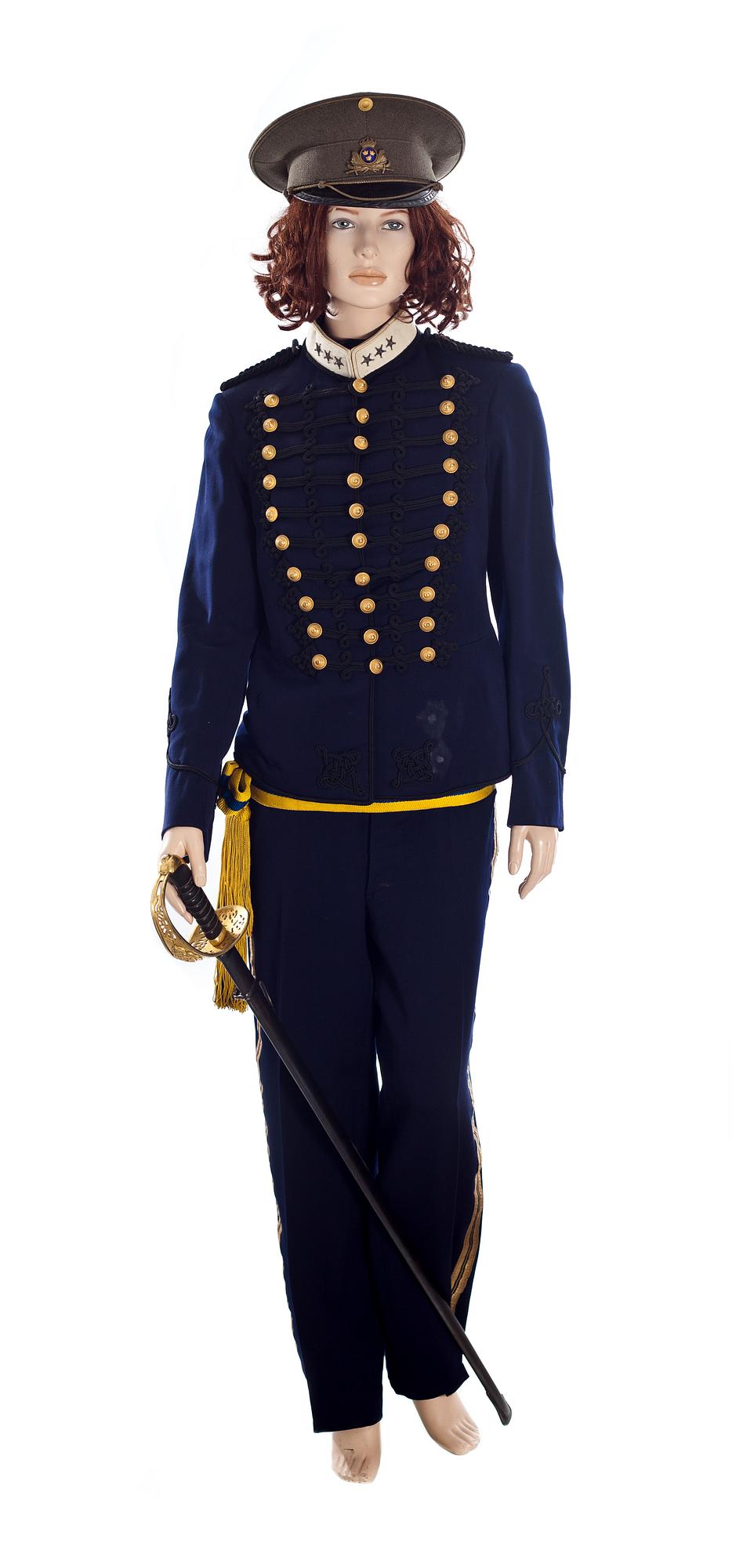OFFICERSUNIFORM samt SABEL + HATT, Kustartilleriet, Helsingborg. 1900-tal.