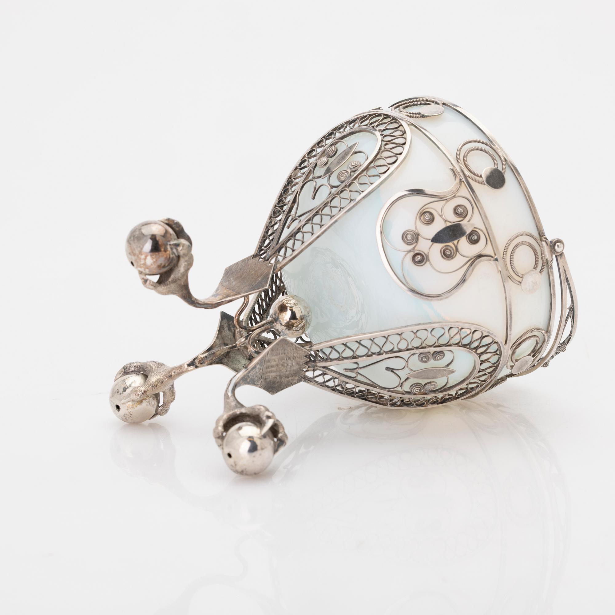 Sweet dish, silver, 19th century.
