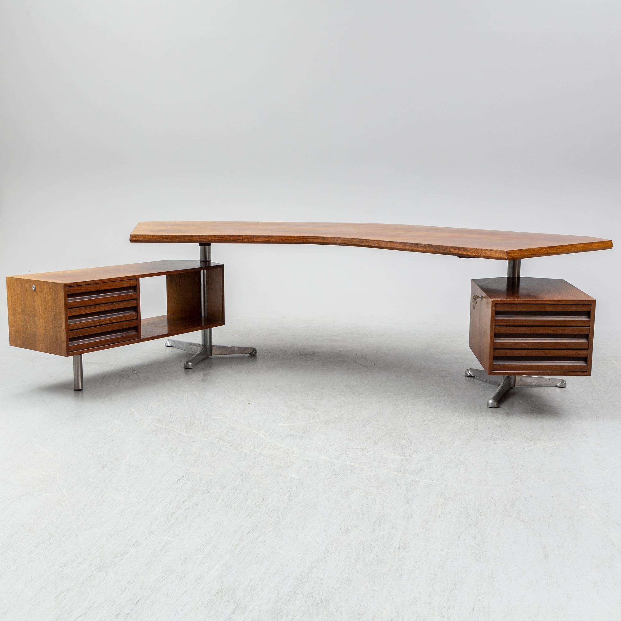OSVALDO BORSANI, executive desk with armchair, Tecno Italy, 1970's.