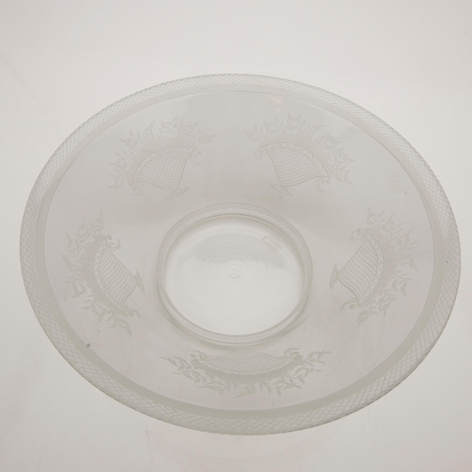 Edward Hald, Glasses, 2 pcs, Orrefors and Kosta Boda, 1920s.