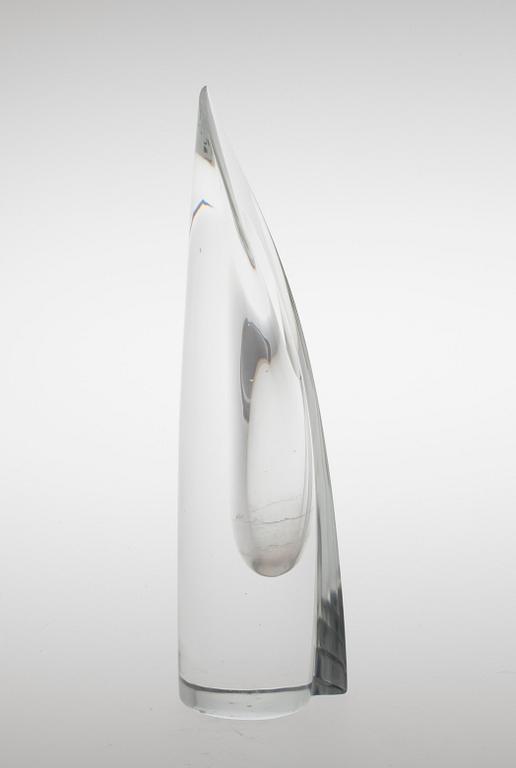 Aimo Okkolin, A GLASS SCULPTURE.