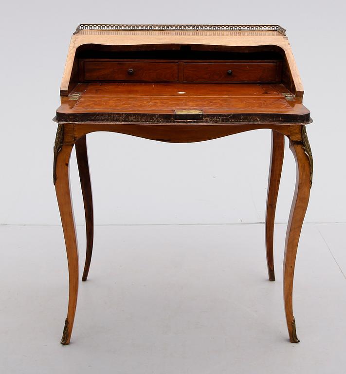 SEKRETÄR, rokokostil, 1800-tal.