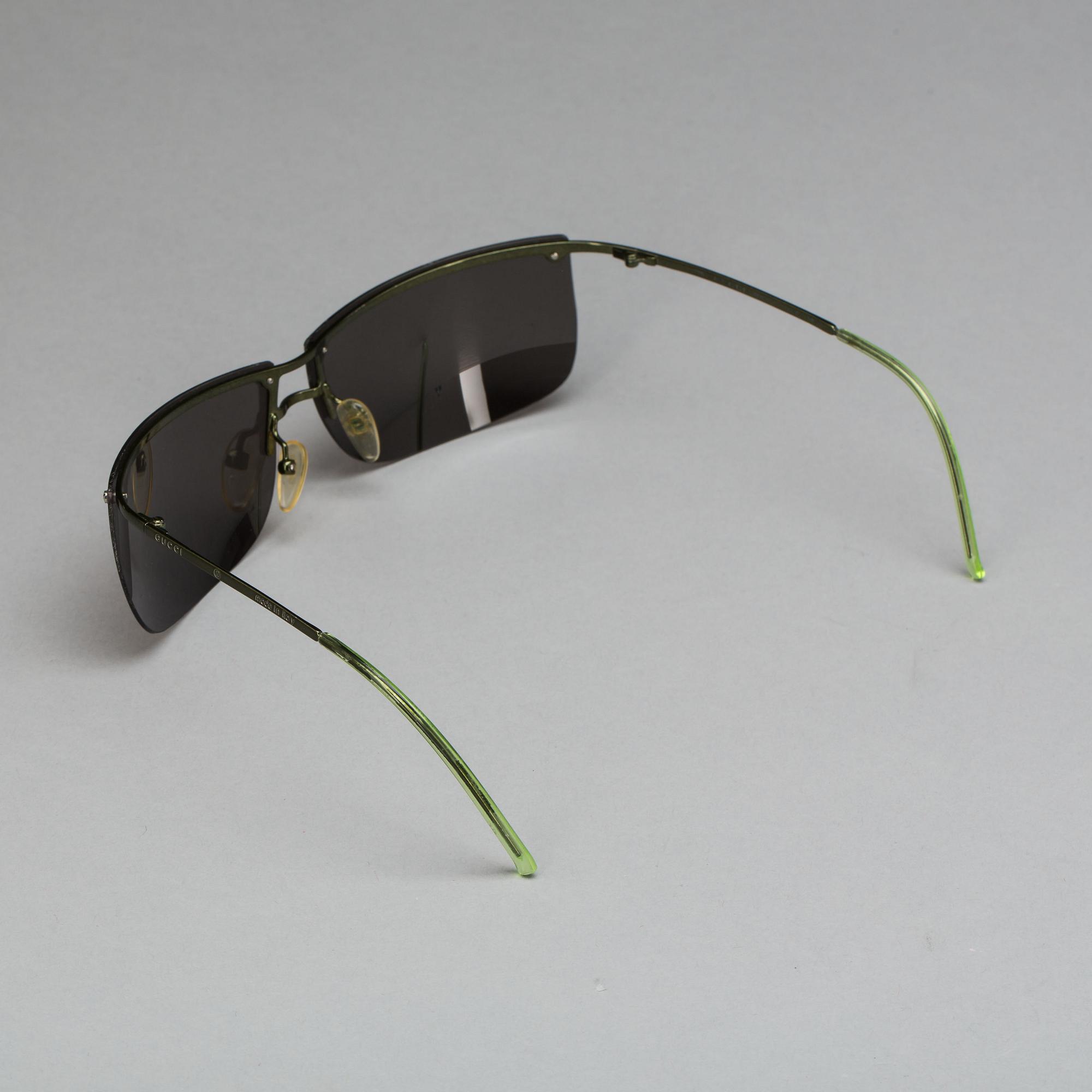 SOLGLASÖGON, Gucci.