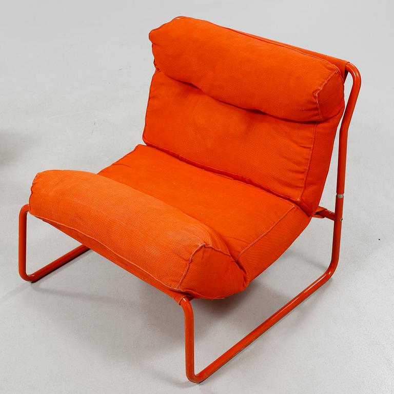 A pair of lounge chairs by Gillis Lundgren for Ikea, model "Pixi", 1970s.