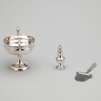 PARTI SILVER, 3 delar, bla Georg Jensen &  William Hutton & Sons ltd, Birmingham 1905-6.