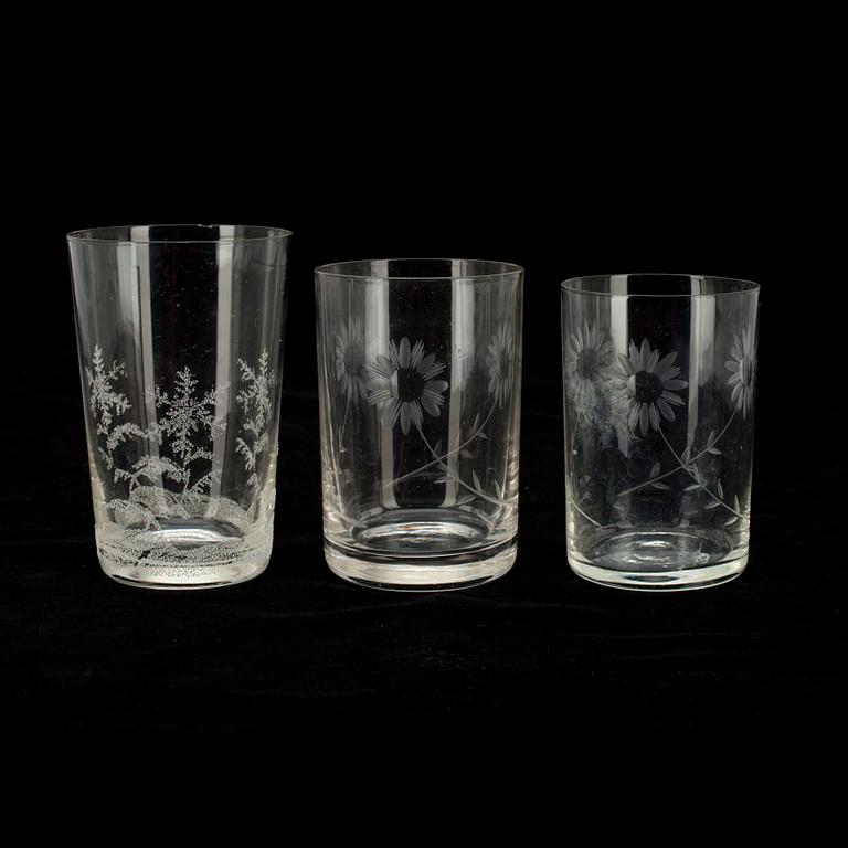 PARTI GLAS, 6+4+2 möjligen Notsjö, 1900-talets första hälft samt TALLRIKAR, 4 st, "Antica" Notsjö 1940/1950-tal.