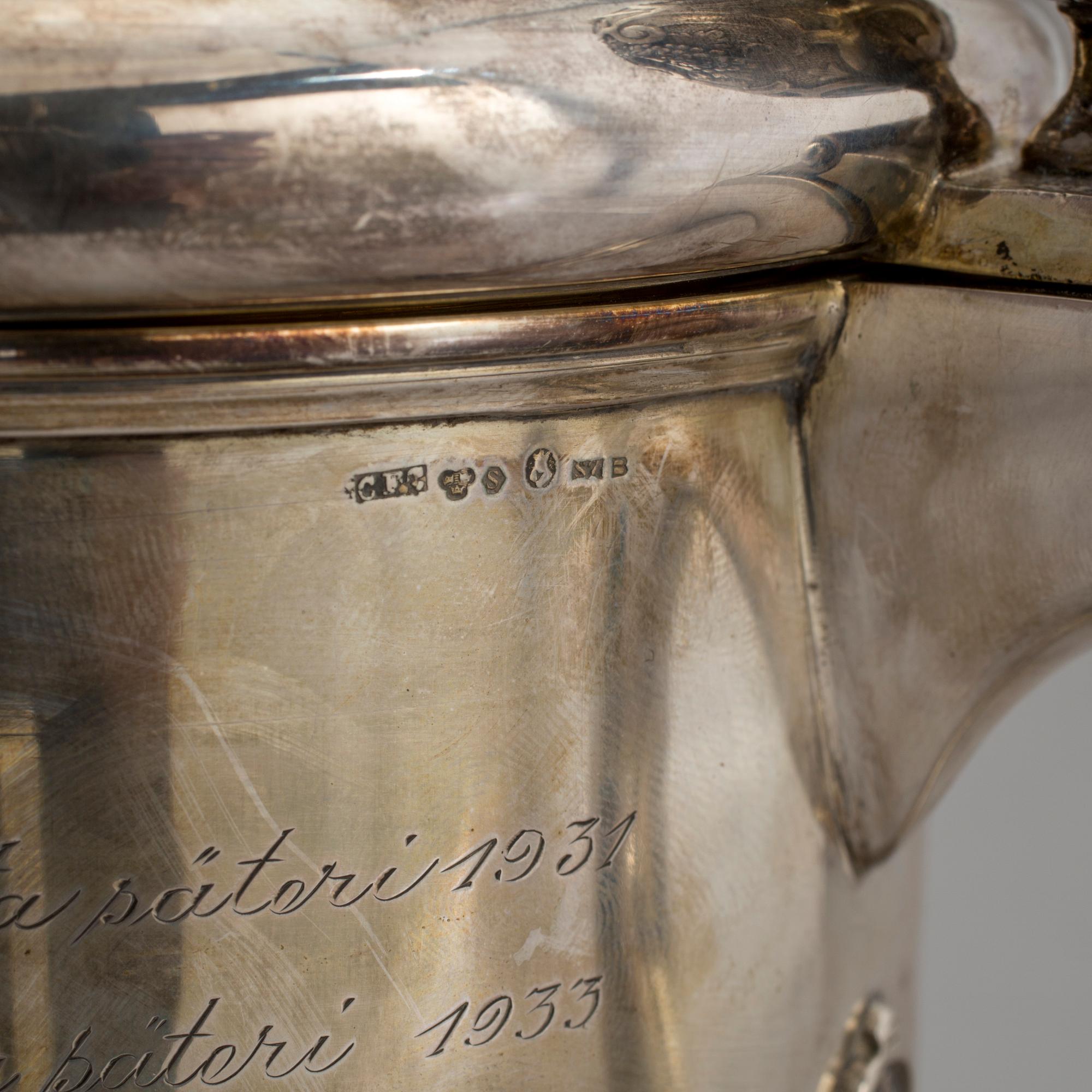 STOP, silver, Hovjuvelerare Carlman AB, Stockholm, 1920. Vikt 568 g.