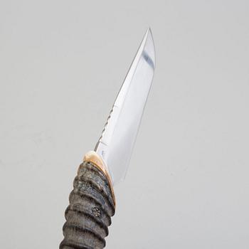 A contemporary knife by Andrzej Rybak.