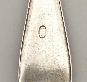 MATSKEDAR, 9 st olika, bla 5 st Zethelius och Sthlm 1774. Tot ca 660 gram.