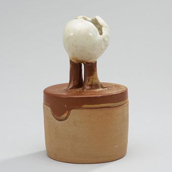 A Lisa Larson stoneware box, the cover with sculptured newly hatched chicken, 1980.