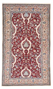 MATTA, semiantik/old Isfahan/Nain part silk, ca 232,5 x 137,5 cm (samt en kortsida med ca 1 cm slätväv).
