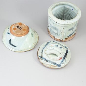 A group of Japanese jar with cover and bowl, 20th century.