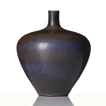 Berndt Friberg, a stoneware vase, Gustavsberg Studio, Sweden, 1962.