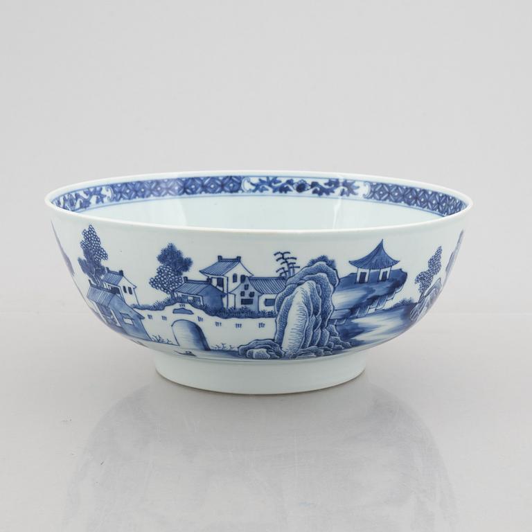 A blue and white porcelain bowl and a blue and white urn lidded jar, China,.