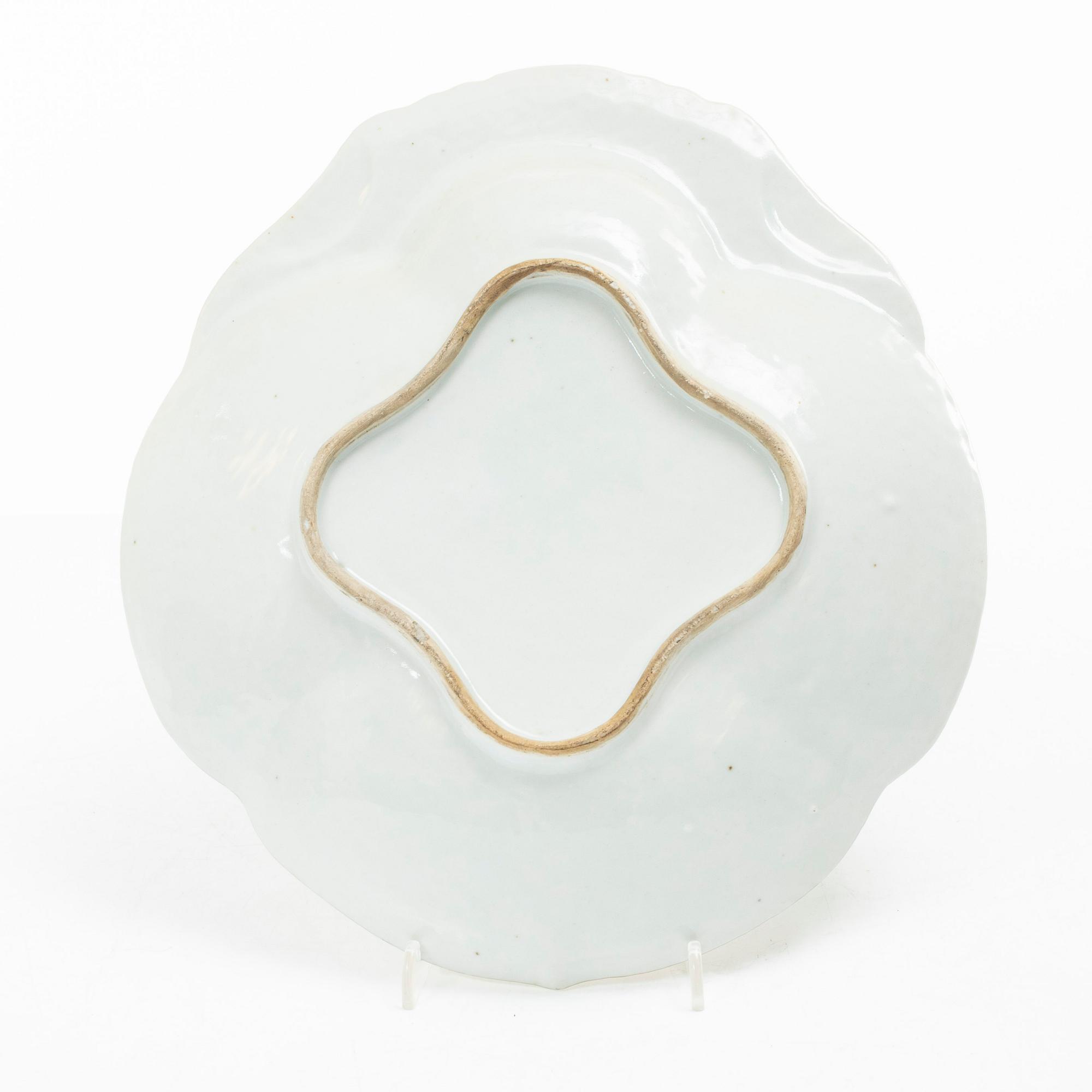 Fat, tre stycken, porslin. Qingdynastin, Kanton, 1800-tal.