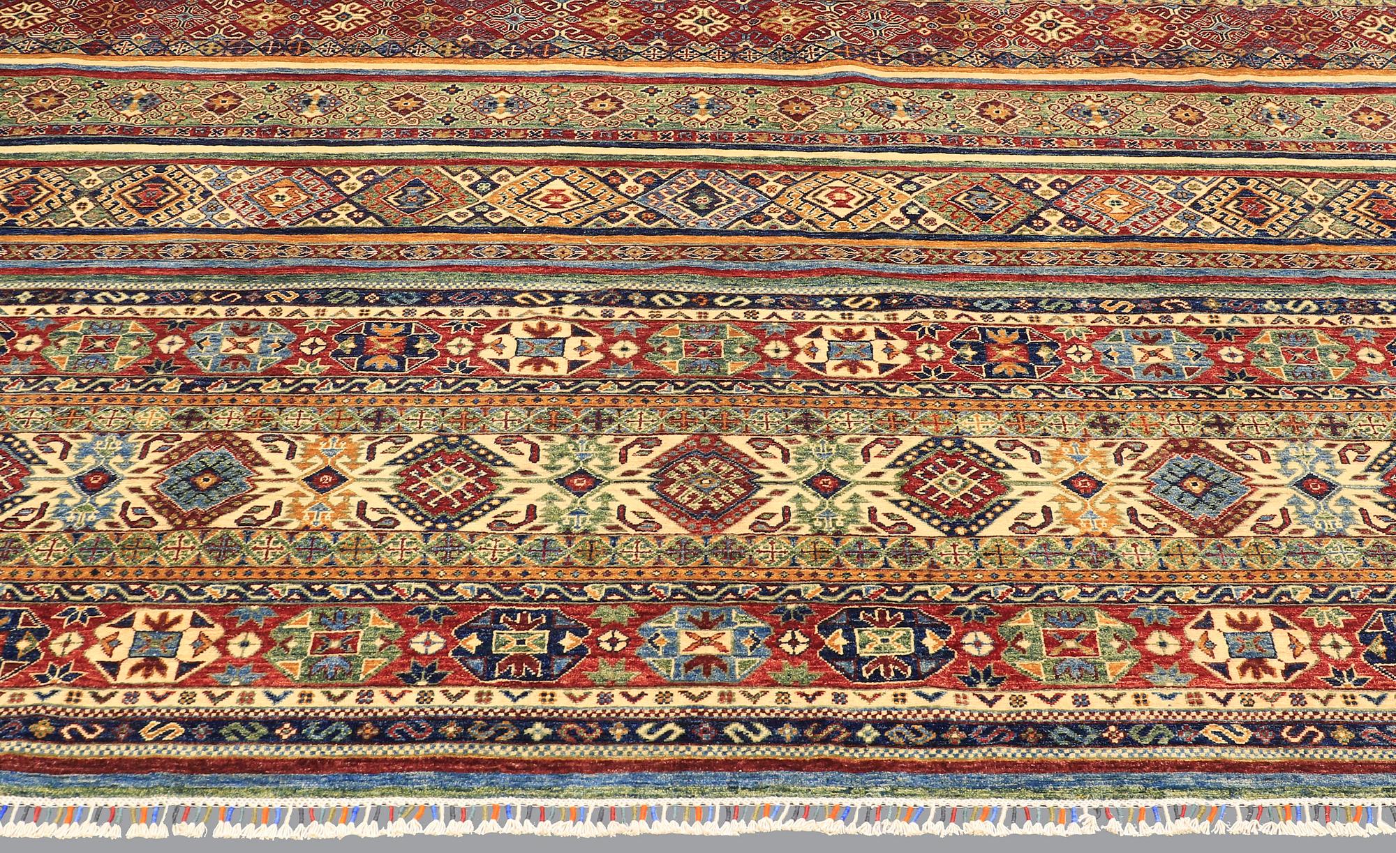 Matto, oriental, ca 395 x 300 cm.