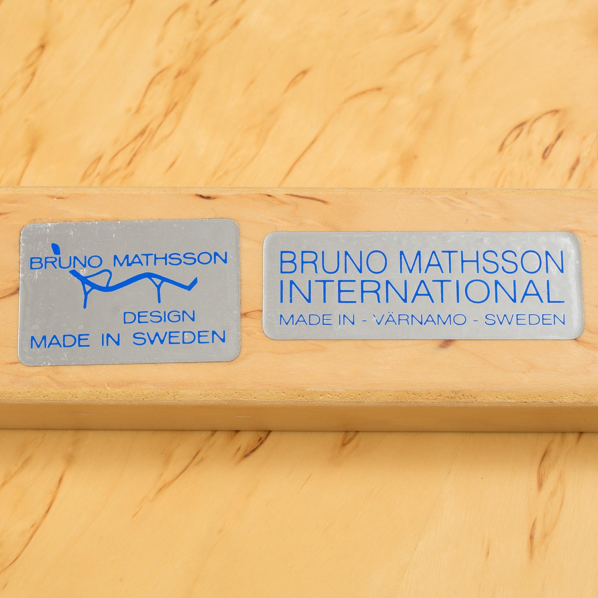 BRUNO MATHSSON, table, "Maria Flap", Bruno Mahtsson  International, Värnamo. 20th / 21th century.