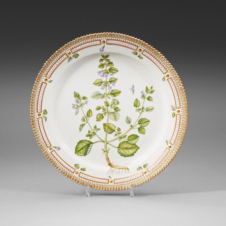 A Royal Copenhagen, 'Flora Danica' serving dish, Denmark, 20th Century.