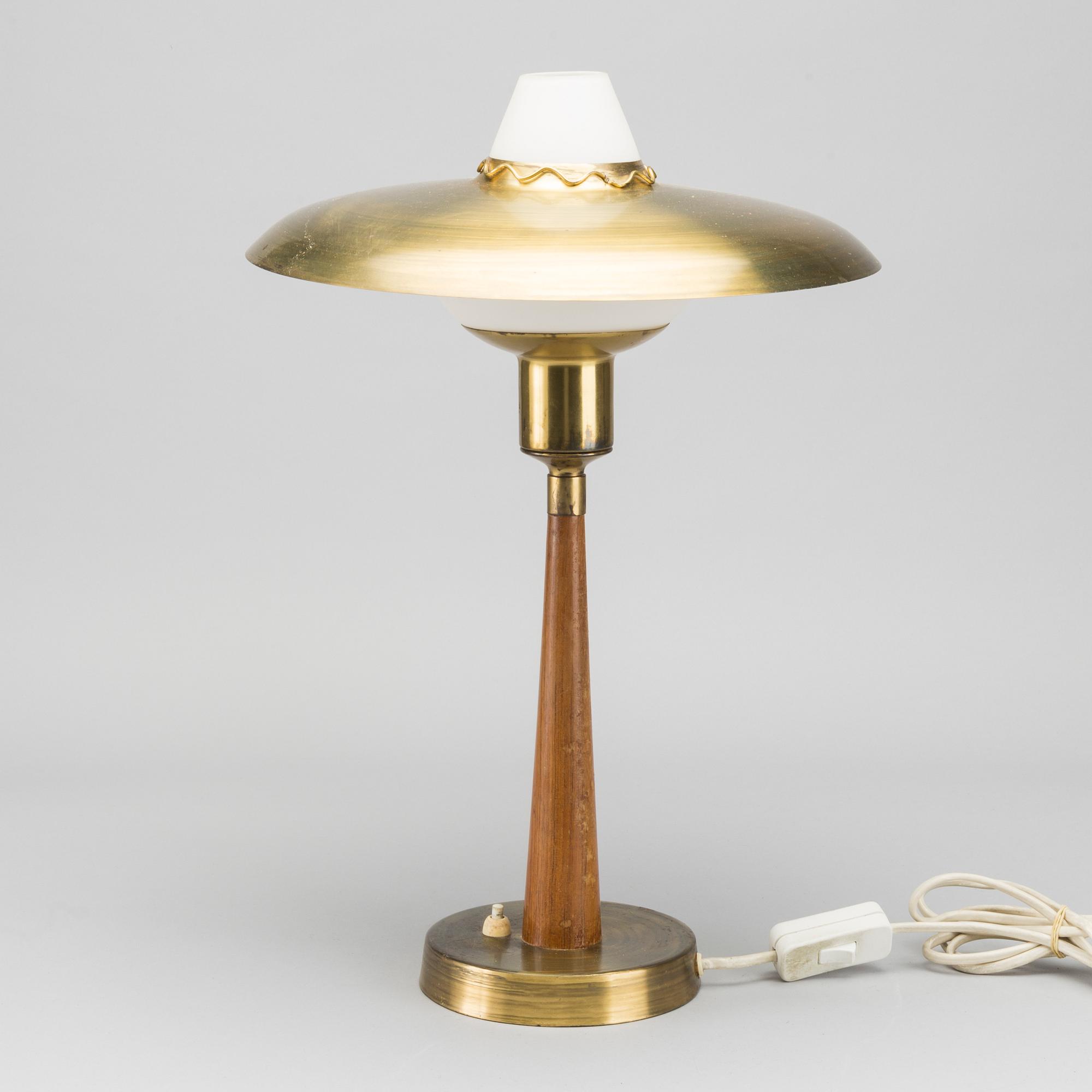 BORDSLAMPA, 1900-talets mitt märkt KLK.