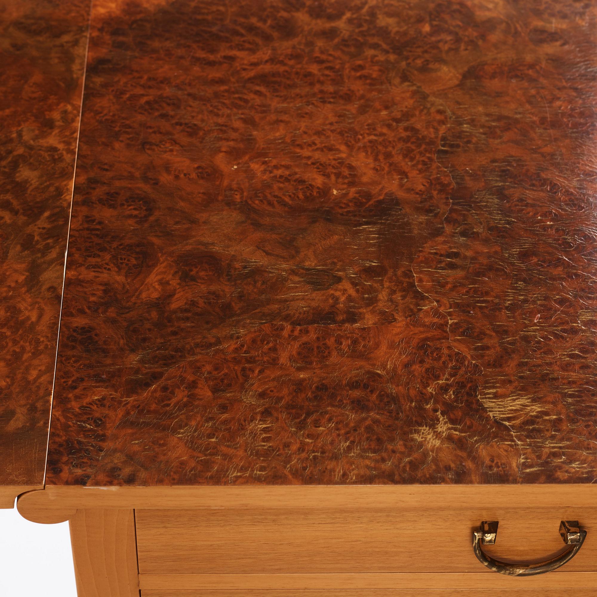 Josef Frank, sideboard, Firma Svenskt Tenn, modellnr 1148, sannolikt 1940-50-tal.