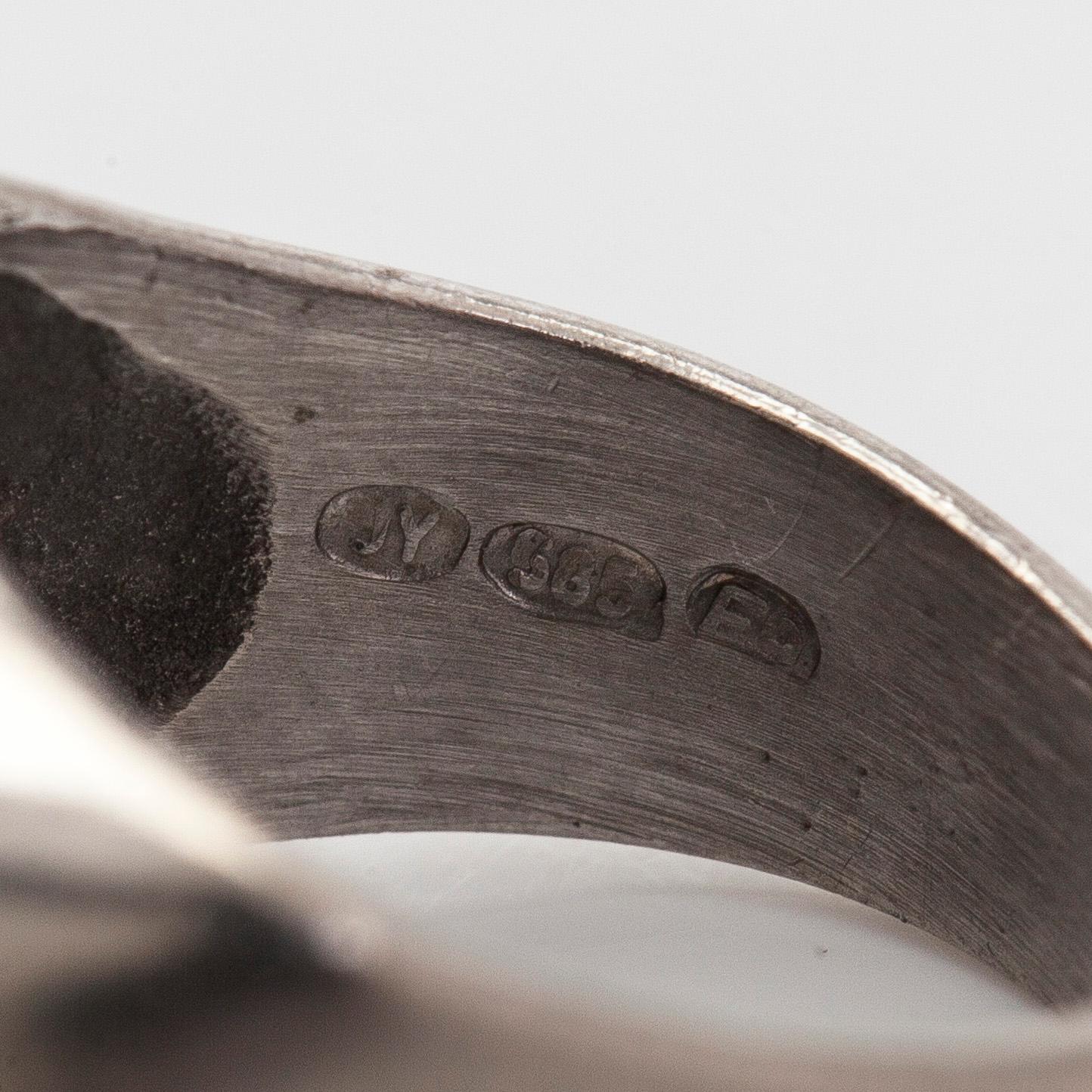 Ring, briljantslipade diamanter, 14K vitguld, 2006.