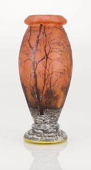 An art nouveau Daum glass vase, Nancy, France.