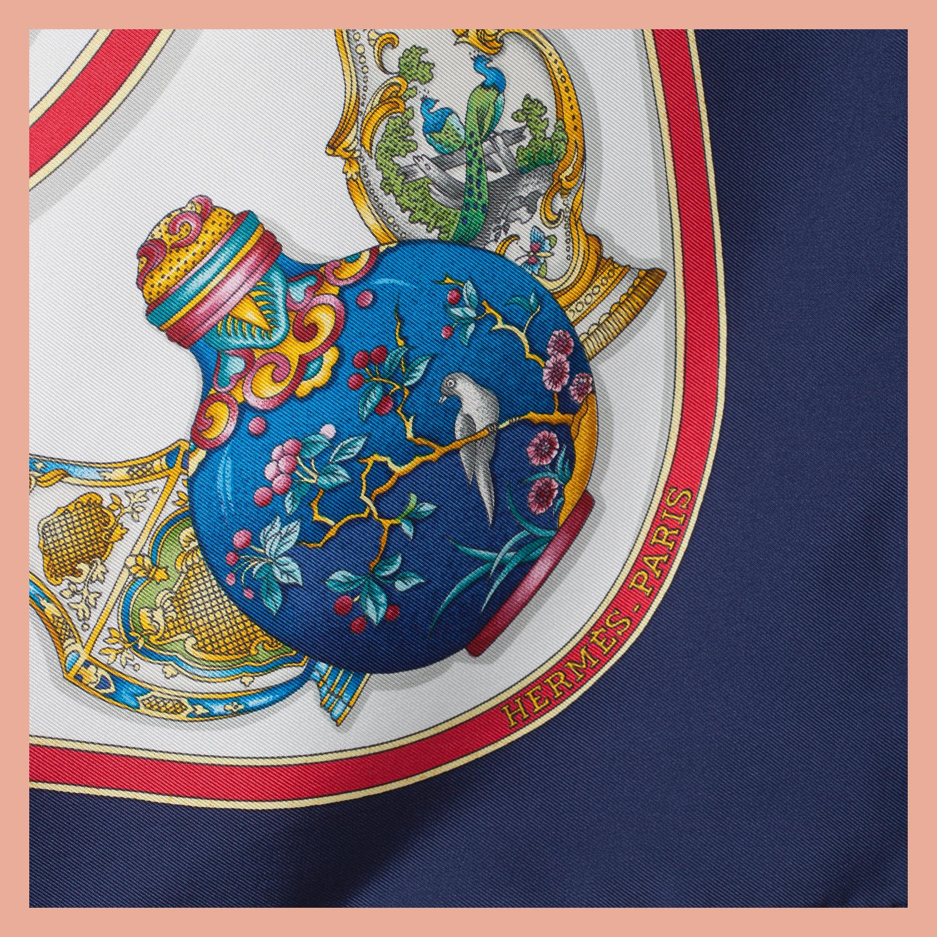 SCARF, "Qu'Import le Flacon", Hermès.