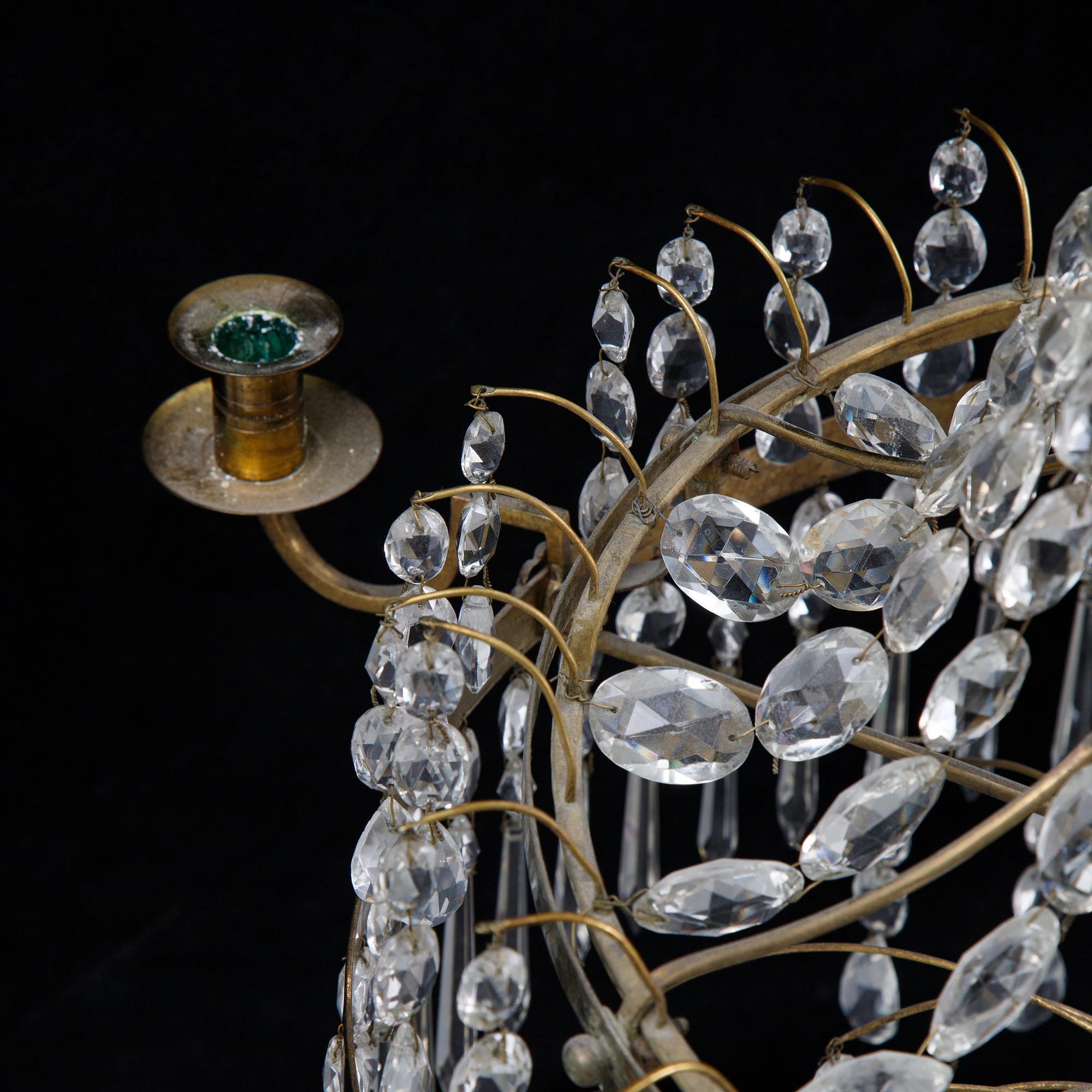 A Gustavian style chandelier, 19th Century.