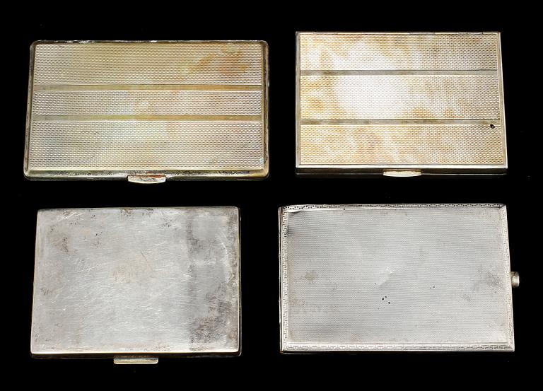 CIGARETTETUIER, 4 st, silver, importstämplar, 1900-tal. Vikt 640 gram.