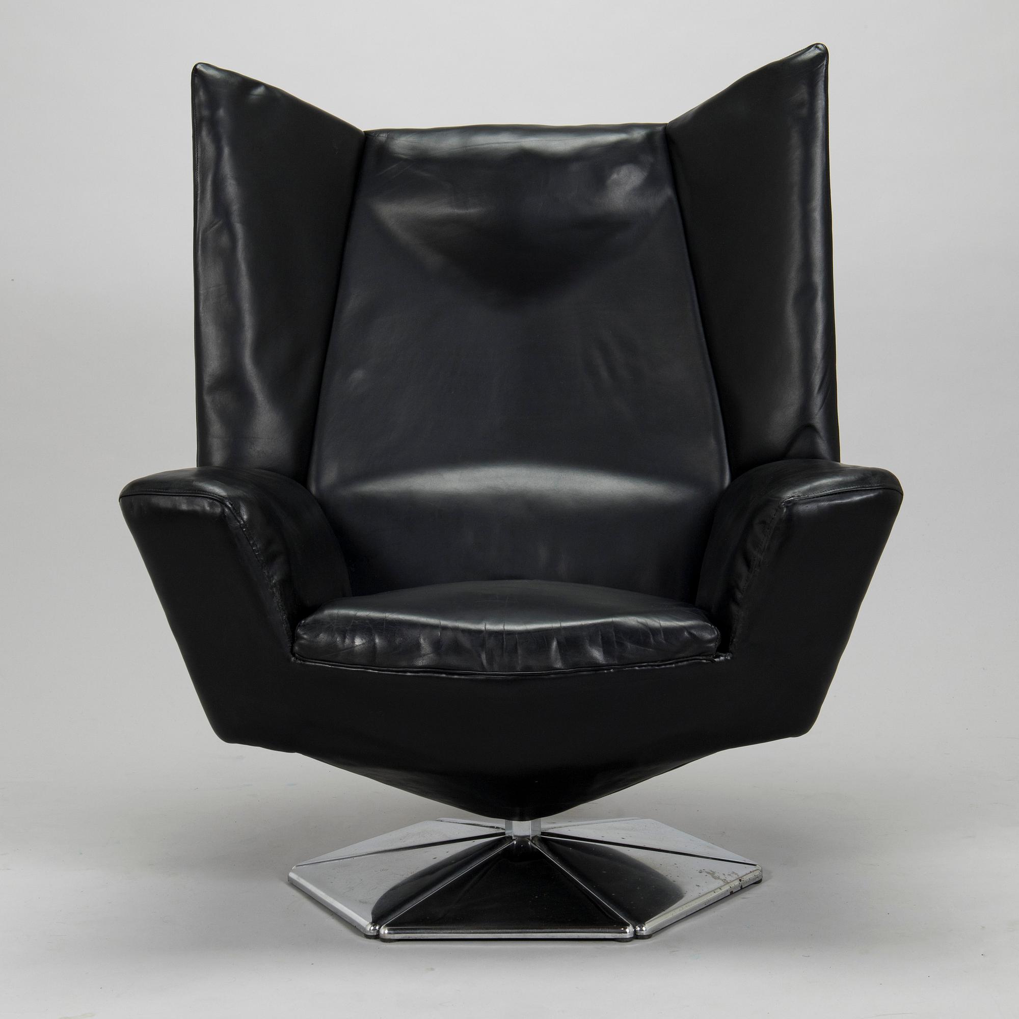 Voitto Haapalainen, fåtölj, "Prisma T-66", Tehokaluste Oy 1970-tal.