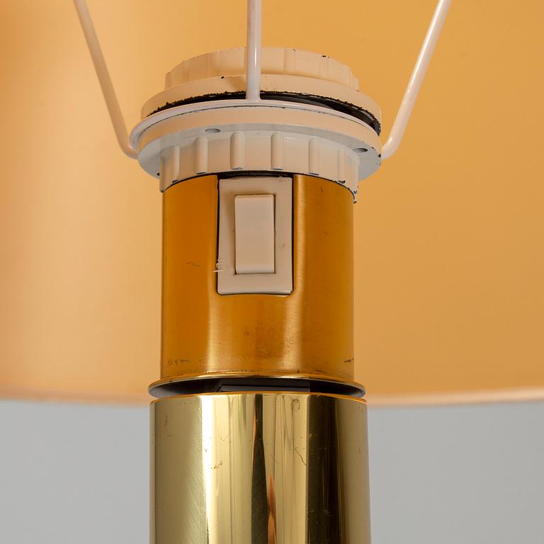 A brass floor light, 1970's.