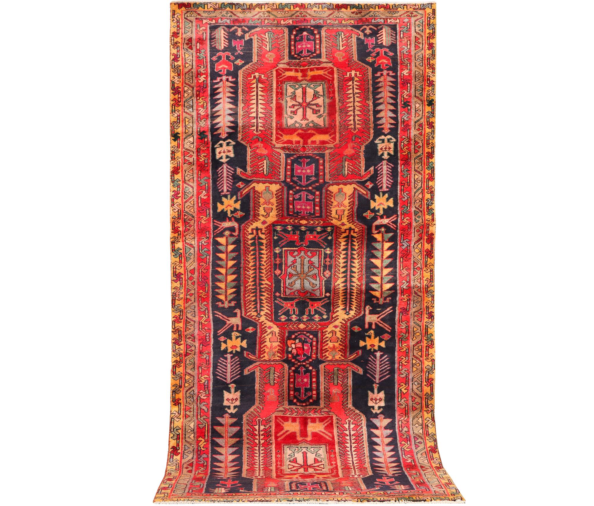 An Ardabil carpet, c. 280 x 124 cm.