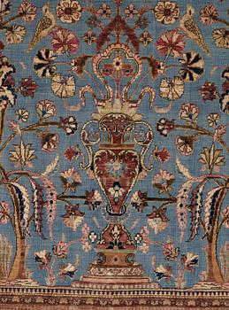 SEMI-ANTIQUE SILK KASHAN SOUF (in relief). 195 x 133,5 cm.