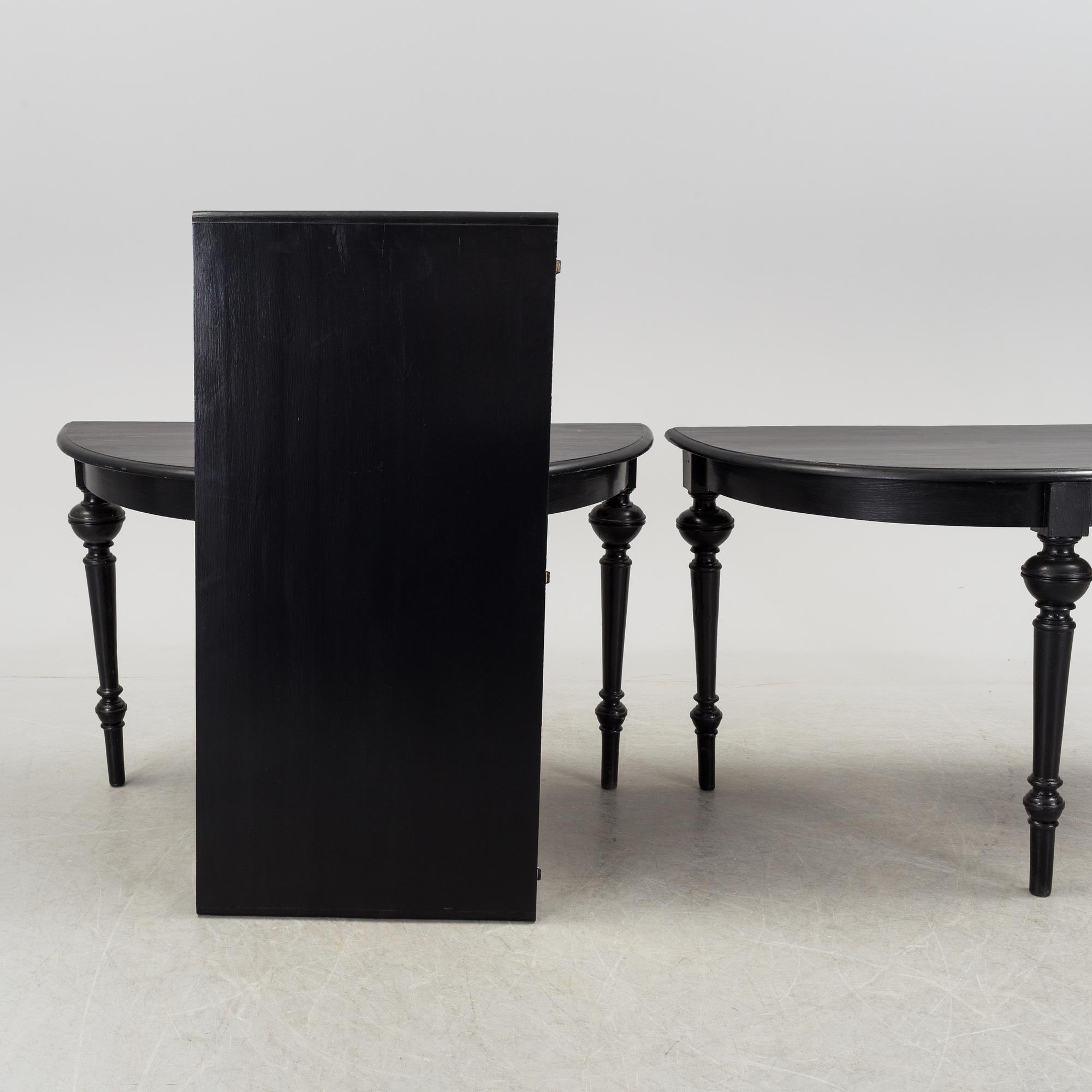 A 19th century dining table.