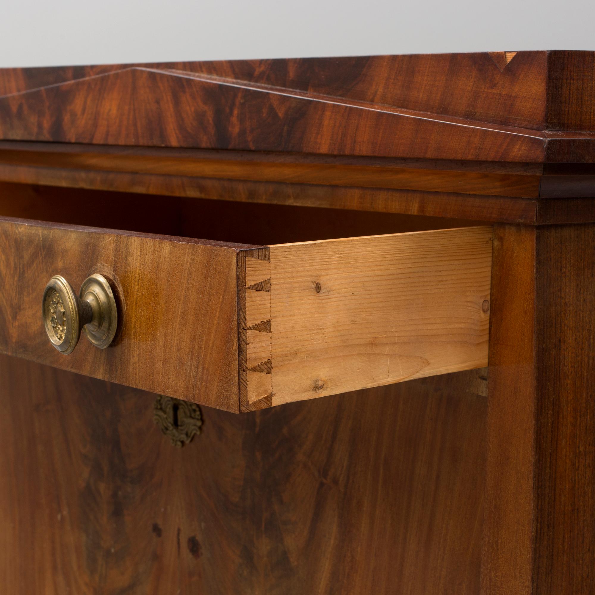 CHIFFONIER, Empire, Stockholm, first half of the 19th century.