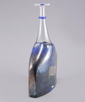 FLASKA, glas, Bertil Vallien, Kosta Boda, osignerad, 1900-talets slut.
