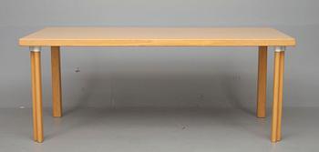 MATBORD H92, Alvar Aalto, samt 4+2 st STOLAR 615, Aino Aalto, Artek.