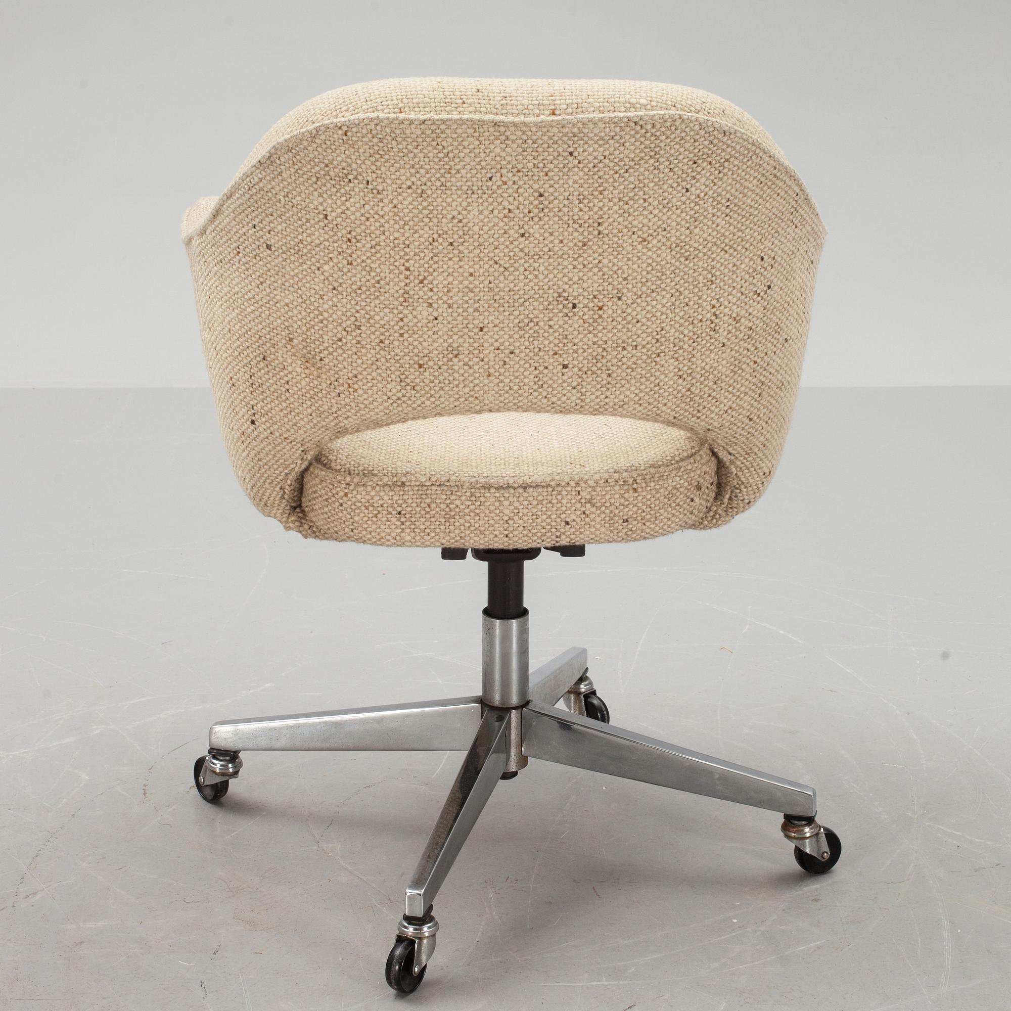 SKRIVBORDSSTOL, Eero Saarinen, Knoll International.