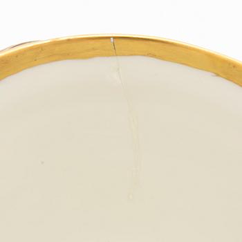 Cachepot/Wine cooler, porcelain. 'Flora Danica', Royal Copenhagen, Denmark, mid-20th century.