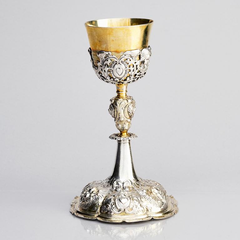 A German 17th century parcel-gilt silver cup, mark of Johann Haltenwanger, Augsburg 1697-1699.