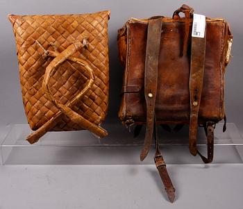 RYGGSÄCKAR, 2 st, 1800-tal.
