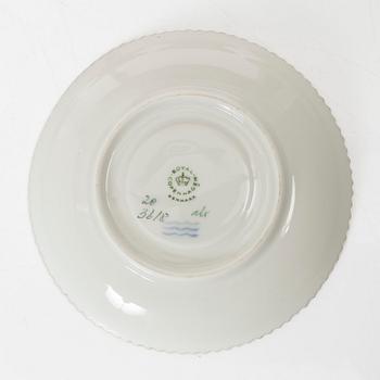 Kaffekoppar med fat, fyra stycken, porslin. 'Flora Danica', Royal Copenhagen, Danmark, 1900-tal.