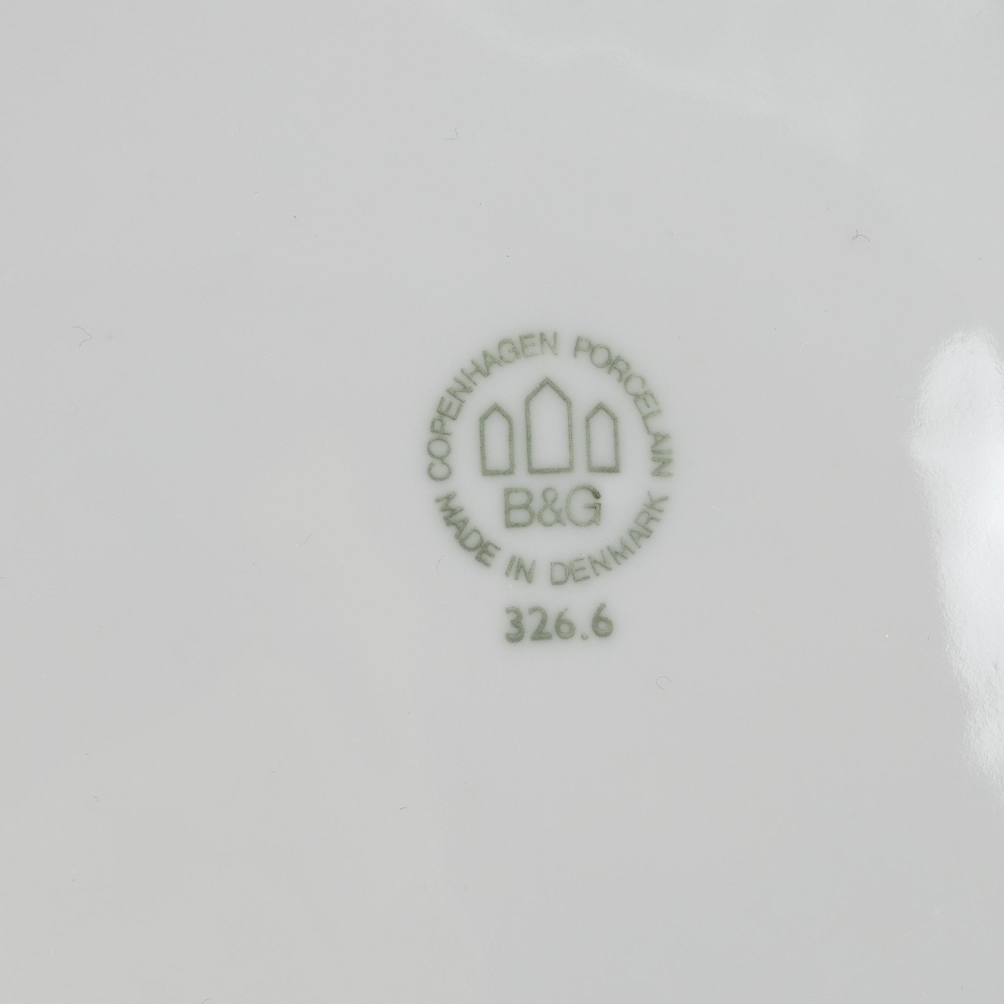 Bing & Grøndahl, a 15-piece 'Musselmalet' porcelain service,  Bing & Grøndahl, Denmark.