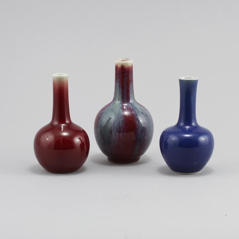 VASER, 3 st, porslin, Kina, 1900-tal/modern tillverkning.