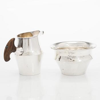 Tapio Wirkkala, A silver cream jug and sugar bowl, 'TW 176', Kultakeskus, Hämeenlinna 1965.