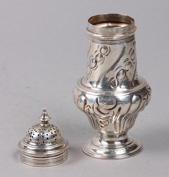 PEPPARBÖSSA, silver, rokoko, John Delmster, London, 1762.