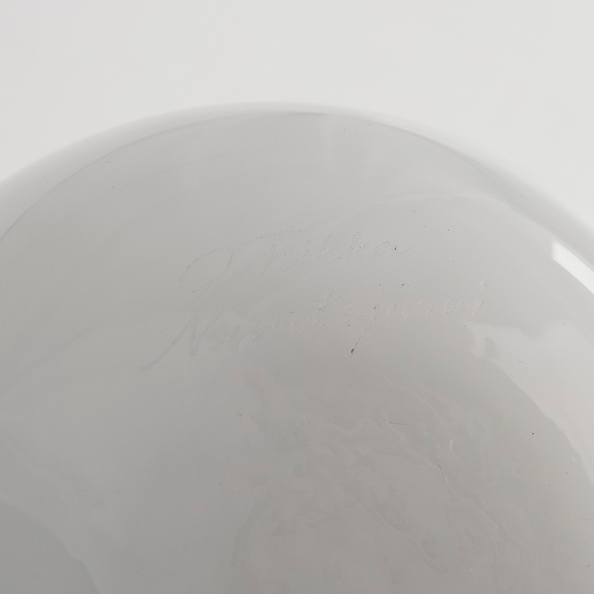 Oiva Toikka, two "Black Male and Female Eider" glass birds, signed O. Toikka Nuutajärvi.